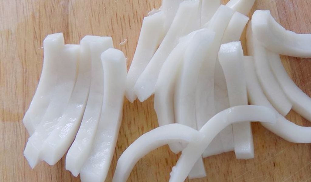 Cách làm mứt dừa trắng truyền thống đẹp mắt