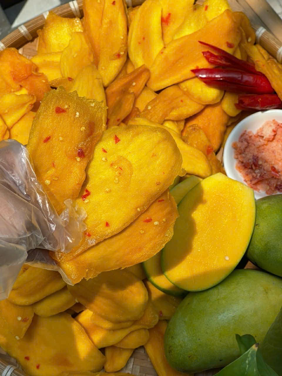 cách làm xoài sấy dẻo bằng lò nướng